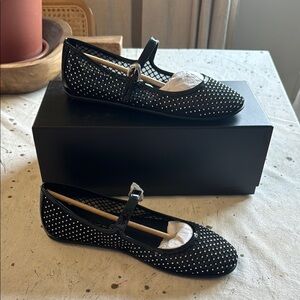 AEROSOLES Peggy Black Studded Flats